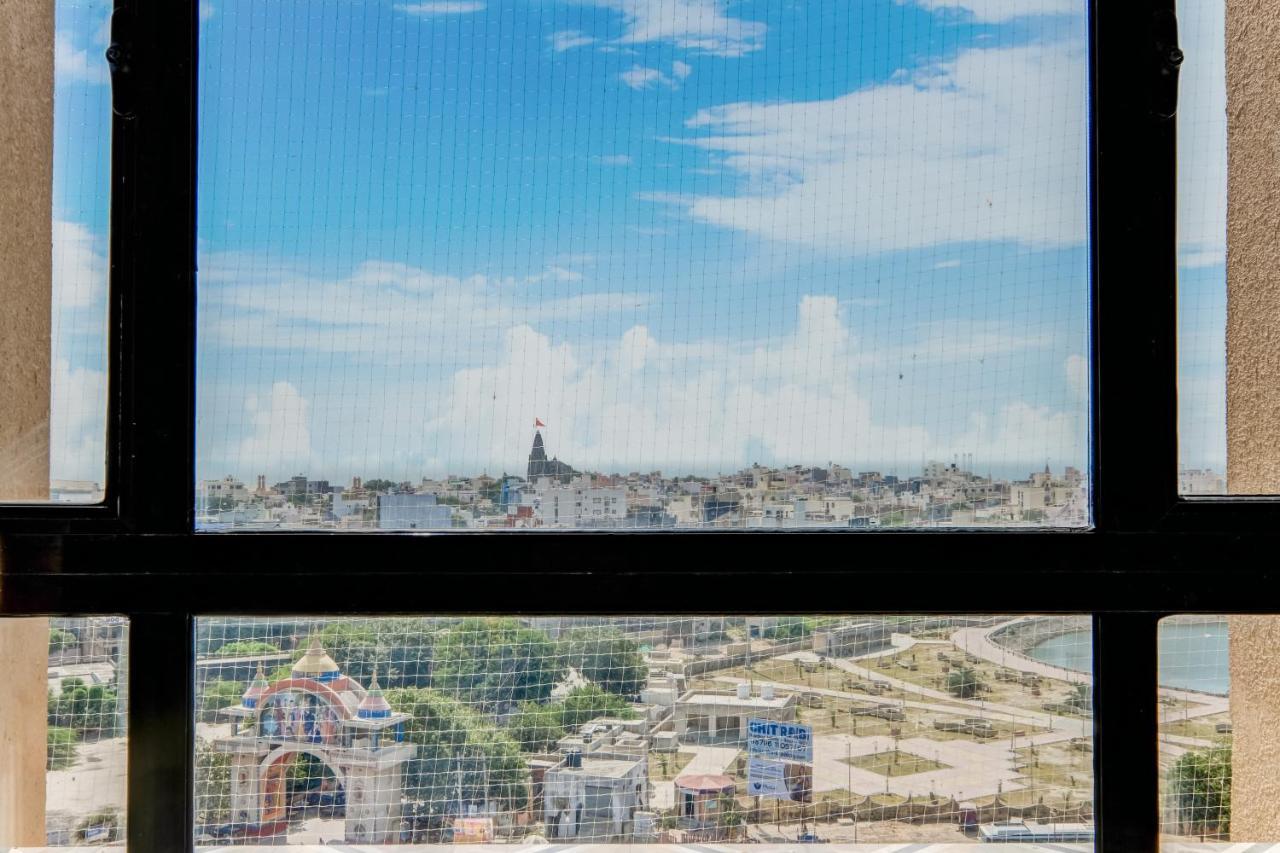 Hotel Lemon Tree Premier, Dwarka Exterior foto