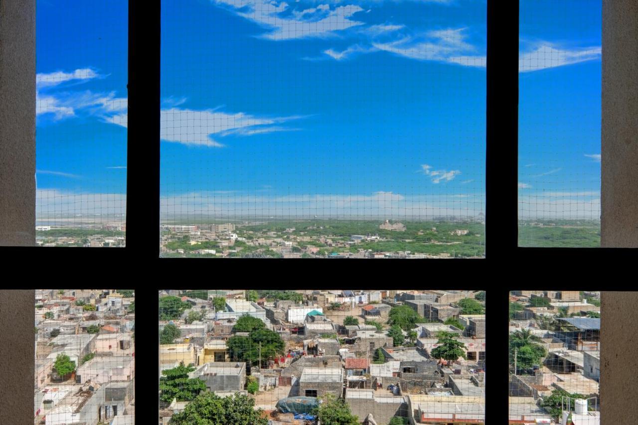 Hotel Lemon Tree Premier, Dwarka Exterior foto