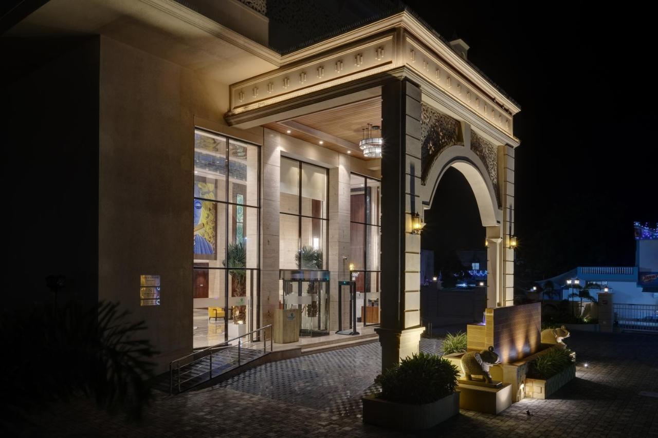 Hotel Lemon Tree Premier, Dwarka Exterior foto