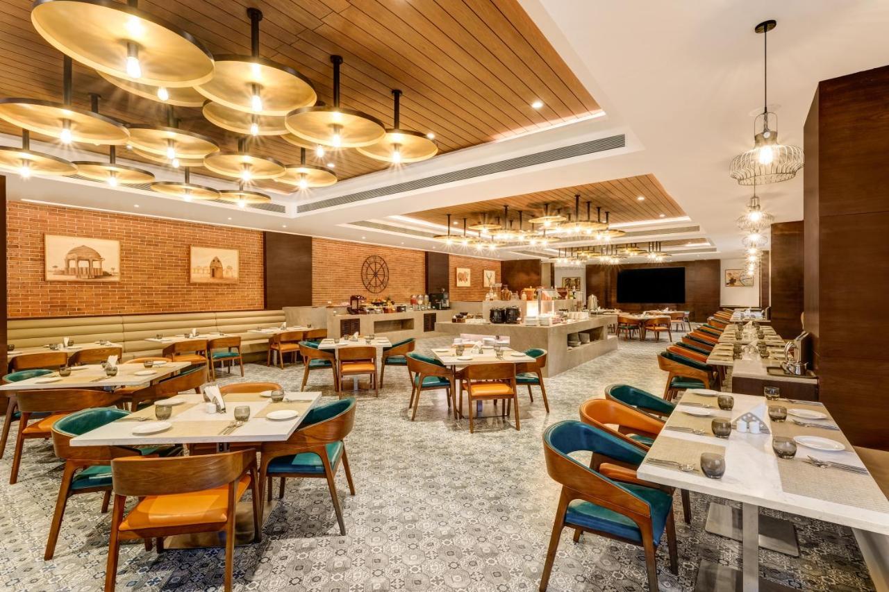 Hotel Lemon Tree Premier, Dwarka Exterior foto