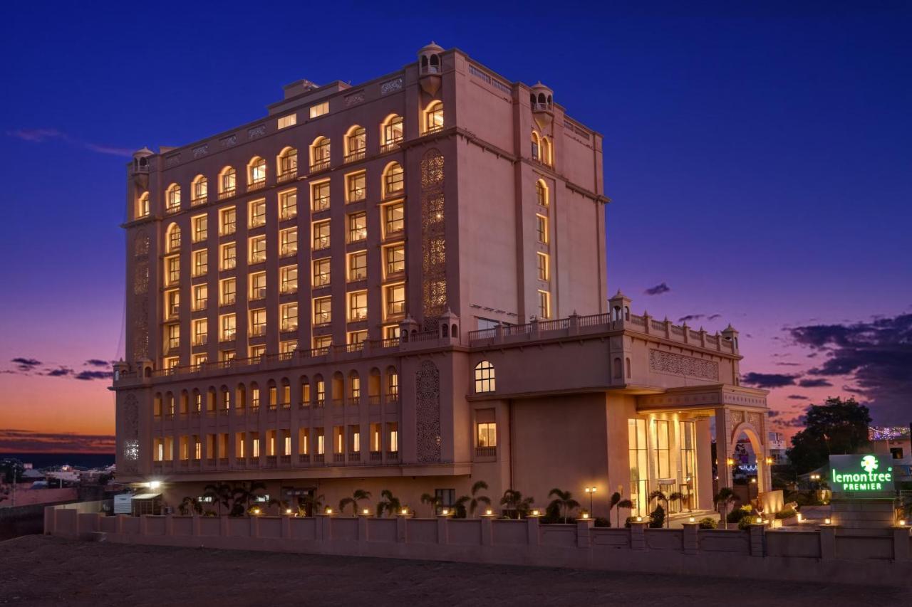Hotel Lemon Tree Premier, Dwarka Exterior foto